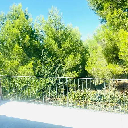 Villa Nimes Exterior foto